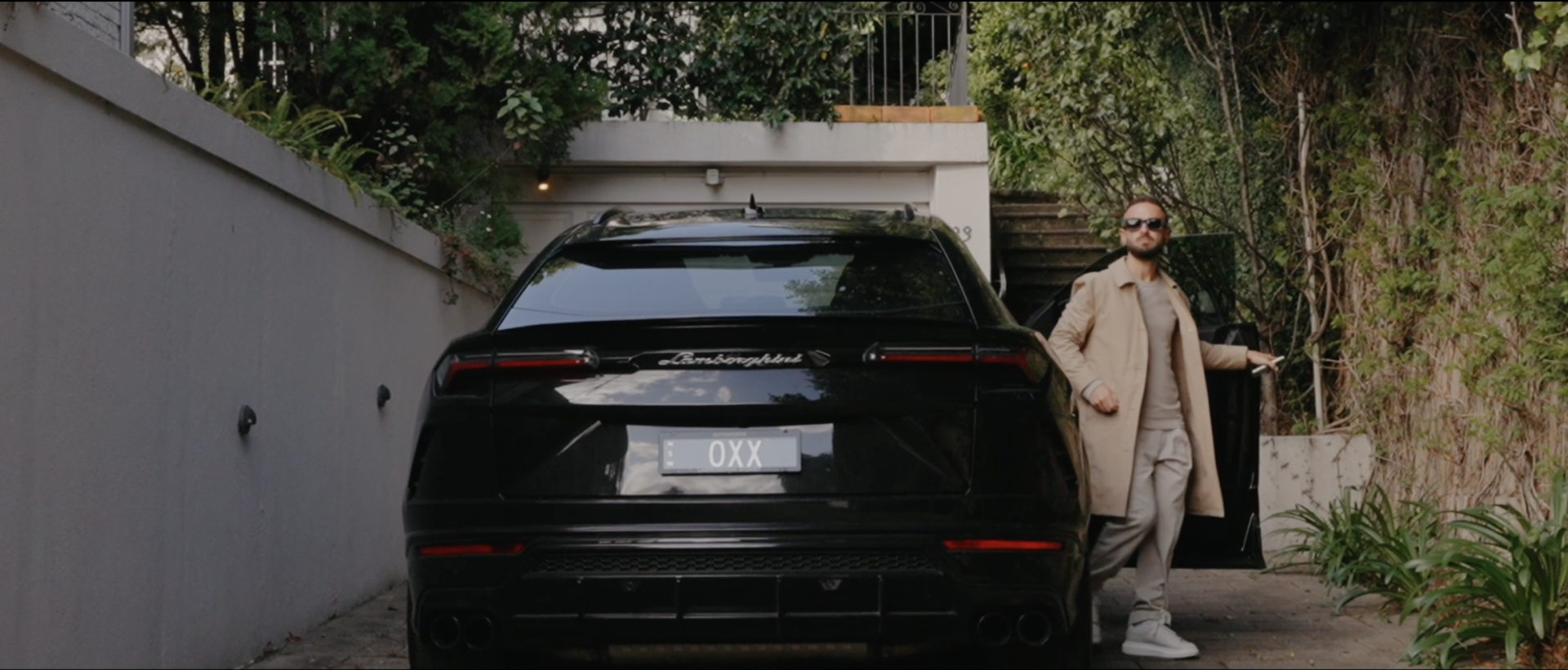 Lamborghini Urus 4wd in vaucluse mansion
